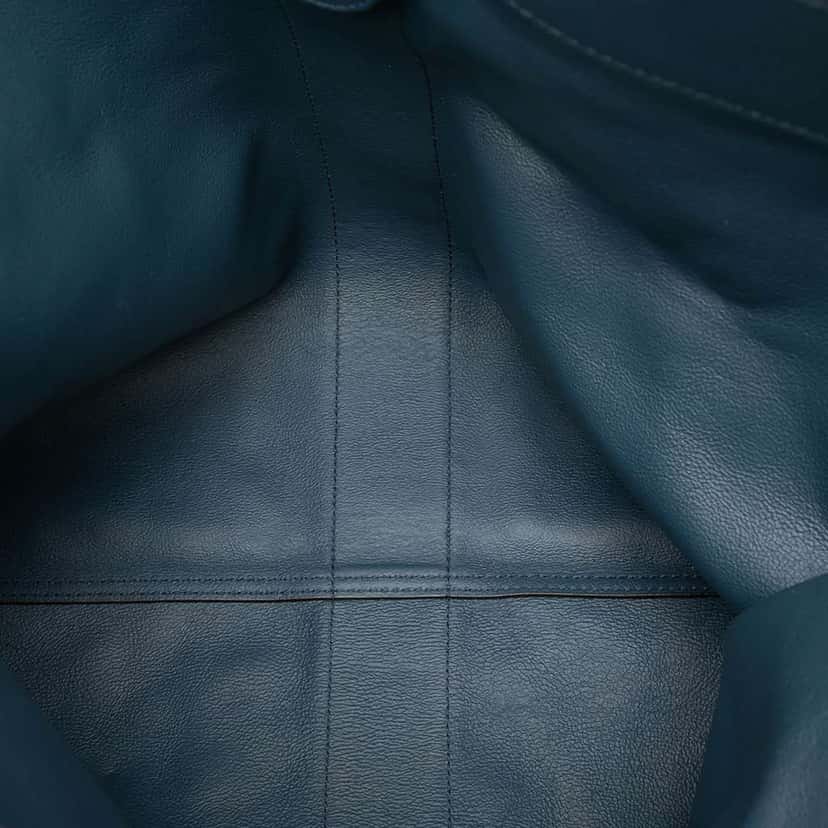 Gucci Large Web Suede Rajah Tote Blue Leather Very good condition - Model View