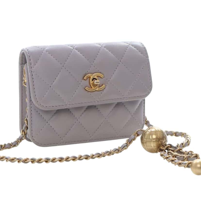 Chanel Mini Quilted Lambskin Pearl Crush Clutch with Chain Grey Leather Very good condition - Back View