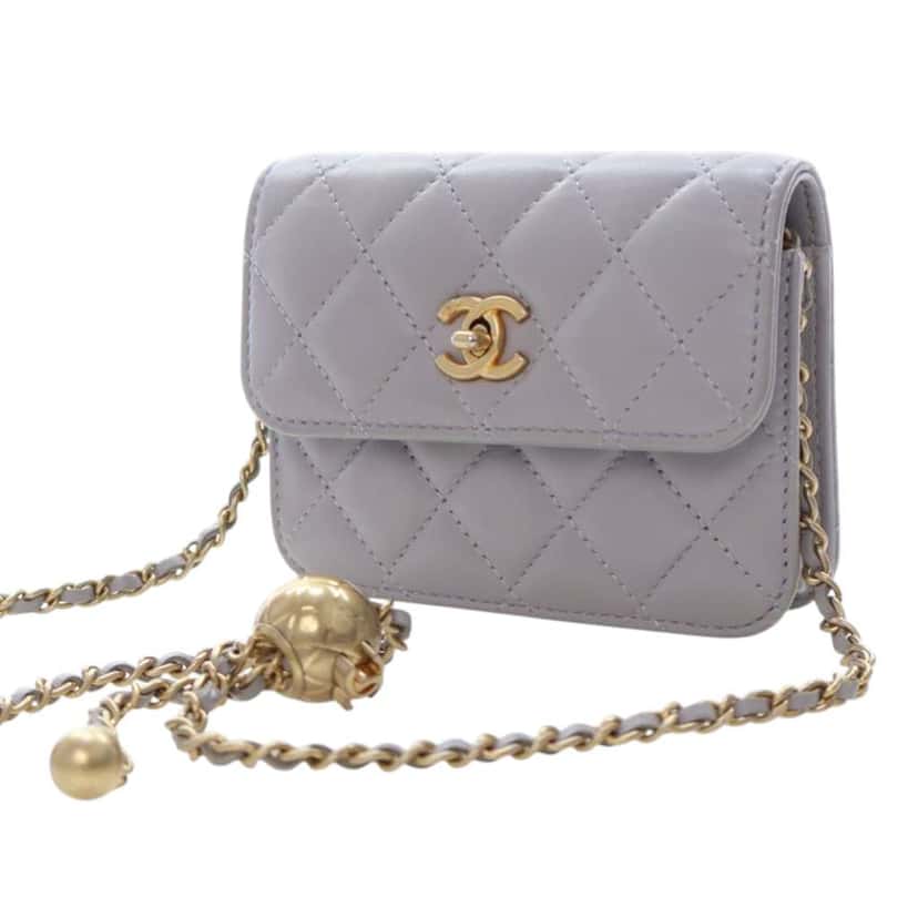 Chanel Mini Quilted Lambskin Pearl Crush Clutch with Chain Grey Leather Very good condition - Inside View
