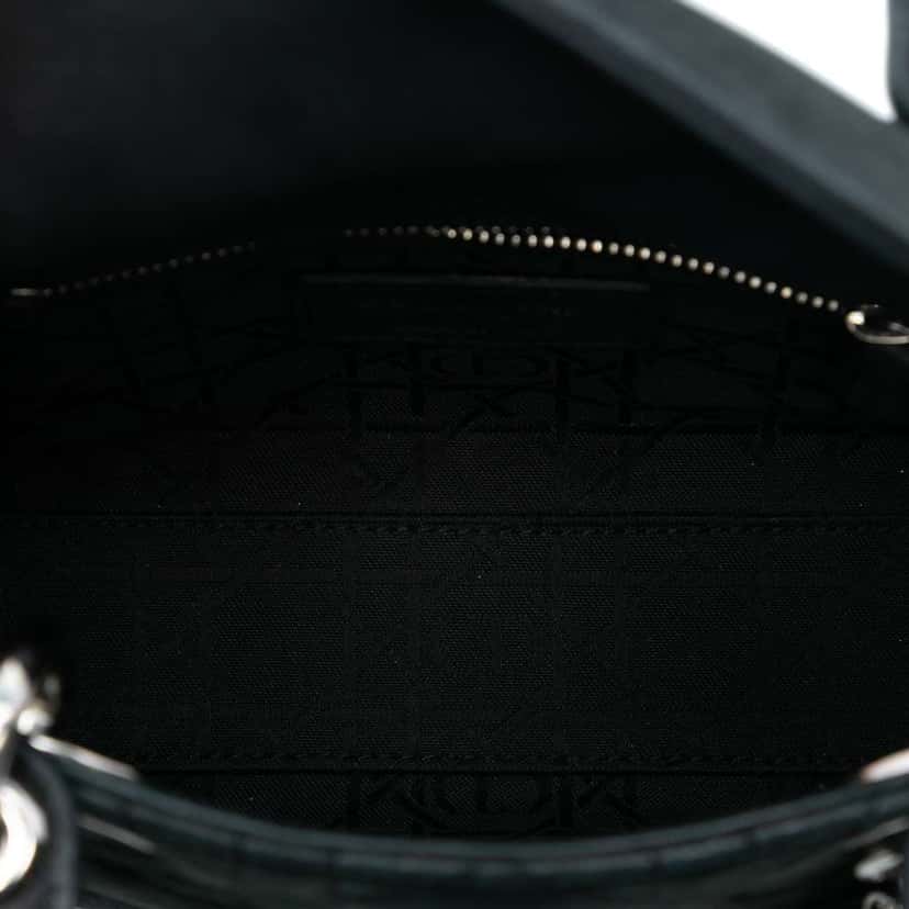 Dior Mini Iridescent Lambskin Cannage Lady Dior Black Leather Good condition - Model View