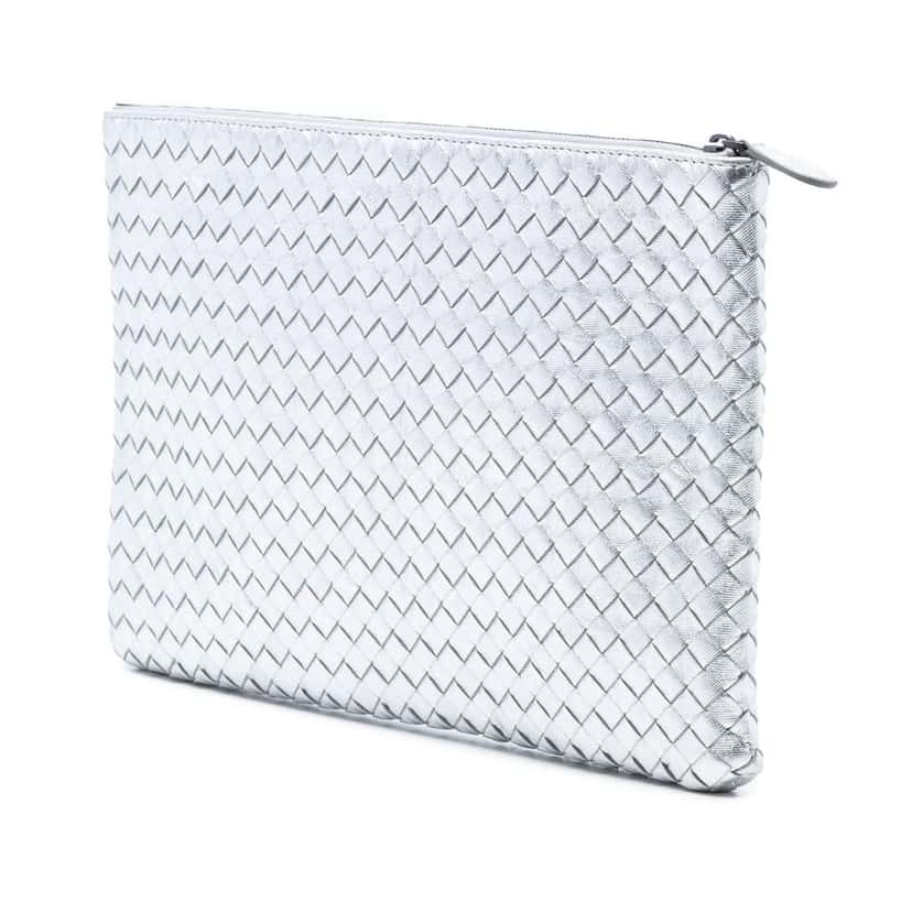 Bottega Veneta Metallic Nappa Intrecciato Clutch Silver Leather Good condition - Back View