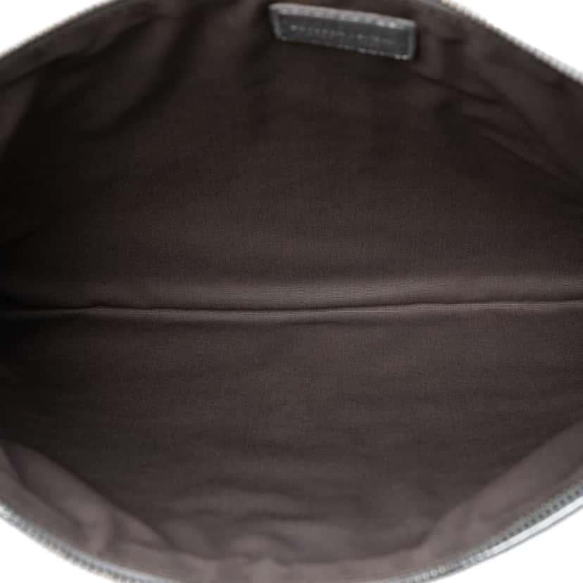 Bottega Veneta Metallic Nappa Intrecciato Clutch Silver Leather Good condition - Model View