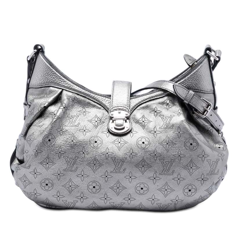Louis Vuitton Monogram Mahina XS Silver Leather Good condition - Front View