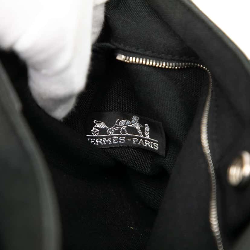 Hermès Canvas Sac Troca Horizontal PM Black Canvas Good condition - Box View