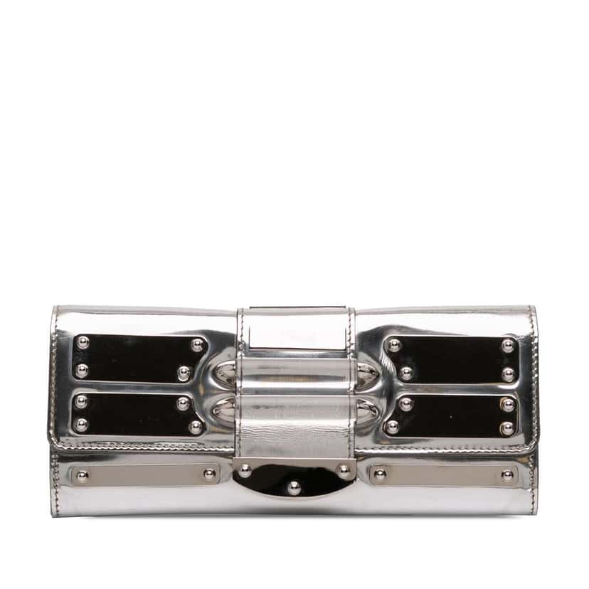 Gucci Patent Leather Mirror Clutch Silver Leather Very good condition - Front View