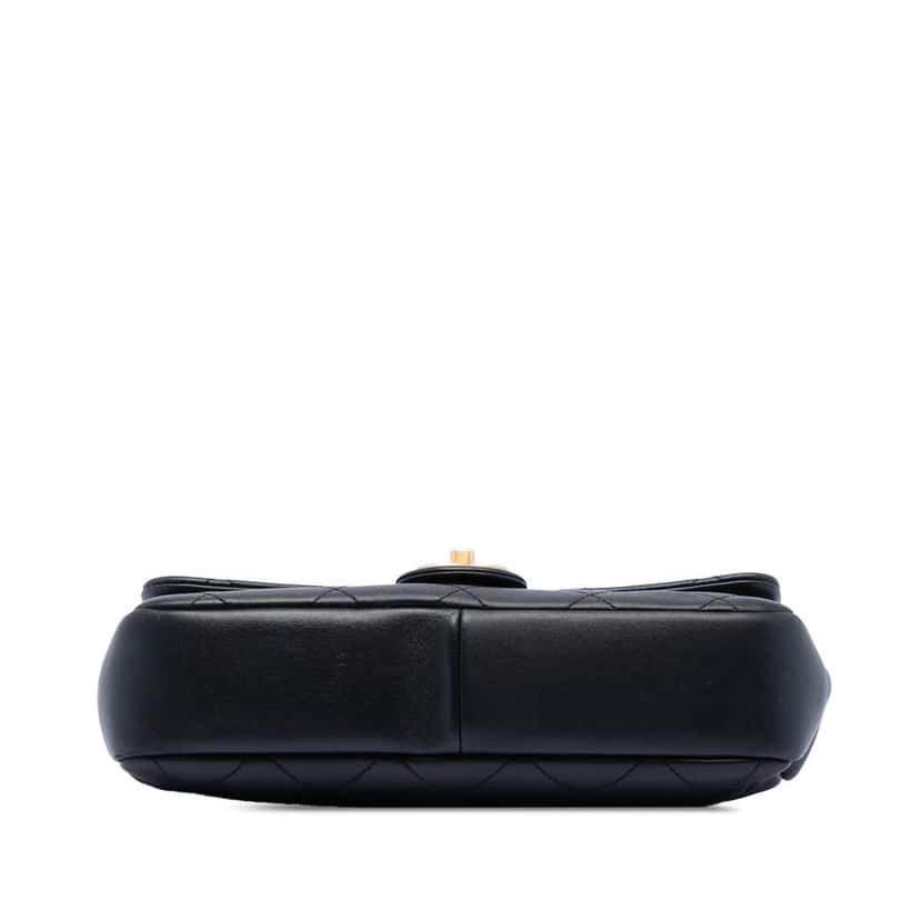 Chanel Medium Lambskin In the Loop Flap Black Leather Good condition - Inside View