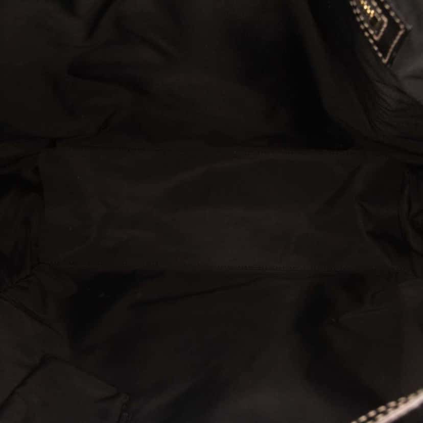Gucci Patent Dialux Britt Web Tote Black Leather Very good condition - Model View