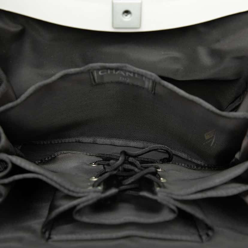 Chanel Printed Canvas Millennium 2005 Hard Case Hip Bag Black Canvas Good condition - Model View