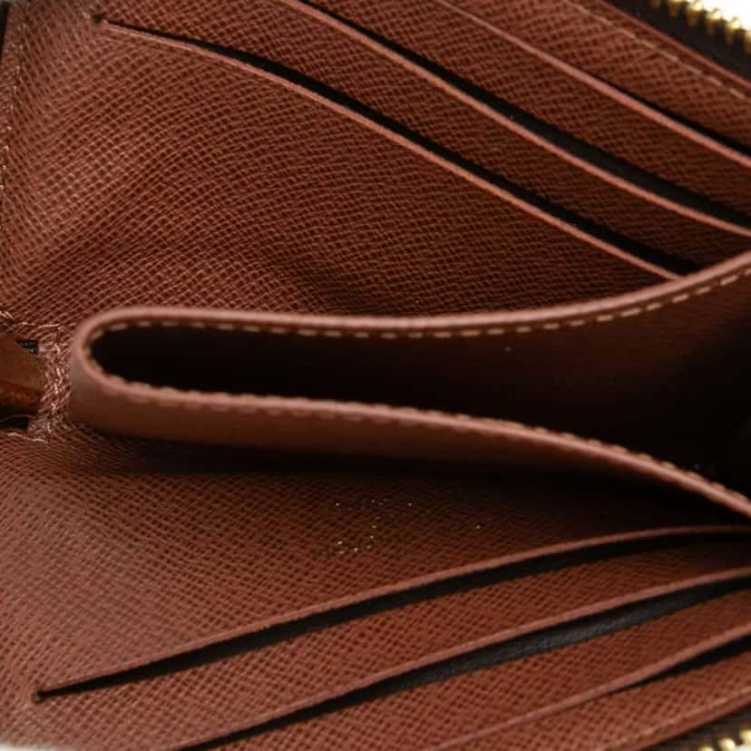 Louis Vuitton Monogram Noa Compact Wallet Brown Good condition - Model View