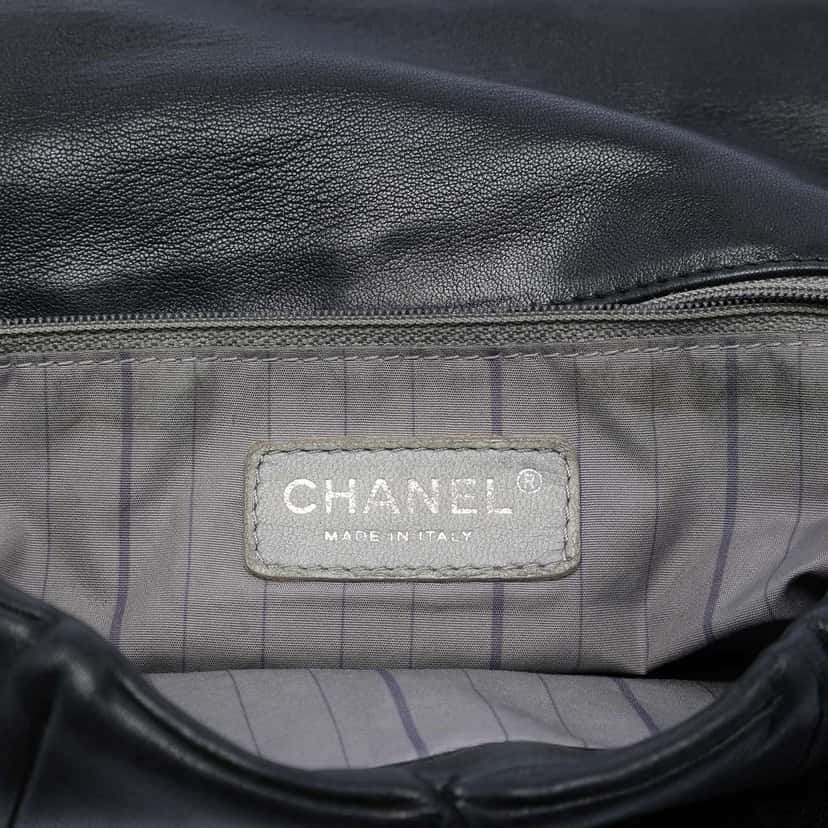 Chanel Quilted Lambskin Origami Soft Squares Flap Black Leather Good condition - Box View