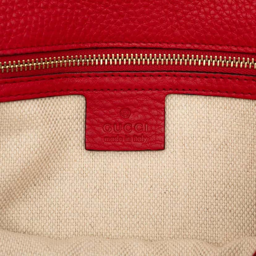 Gucci Leather Soho Disco Clutch Red Leather Very good condition - Box View