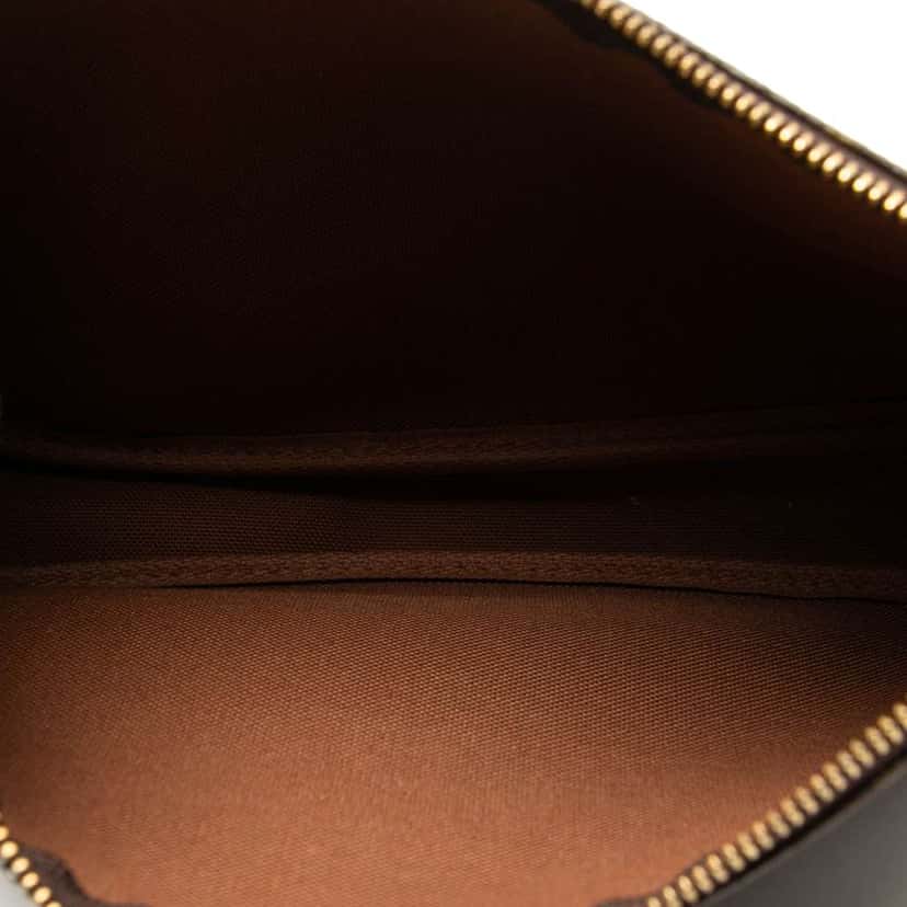 Louis Vuitton Monogram Pochette Accessoires Brown Good condition - Model View