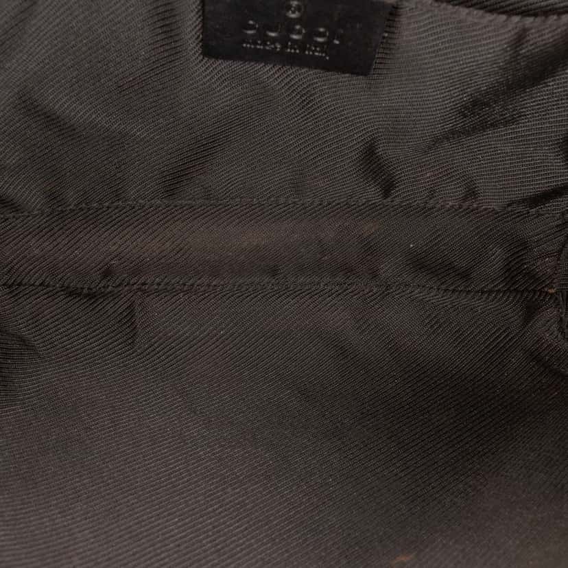 Gucci GG Canvas Shoulder Bag Black Canvas Fair condition - Model View