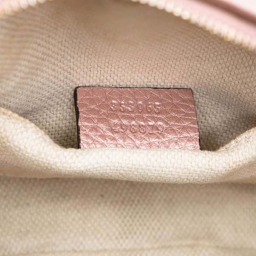 Gucci Mini Metallic Pebbled Calfskin Soho Chain Crossbody Pink Leather Very good condition - Box View