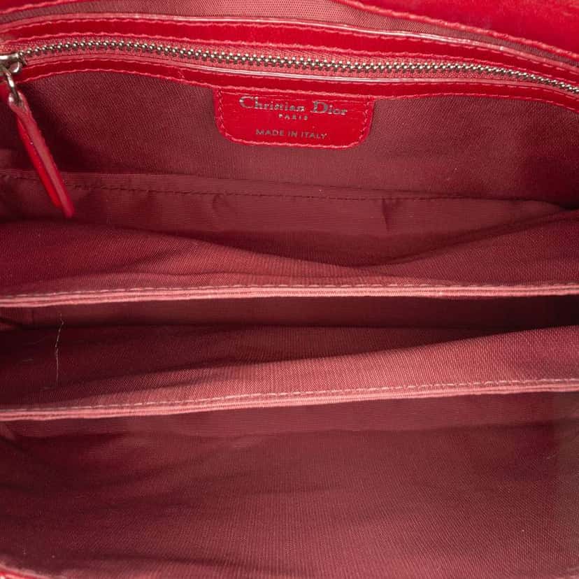 Dior Lambskin Cannage New Lock Ruffle Flap Red Leather Good condition - Model View