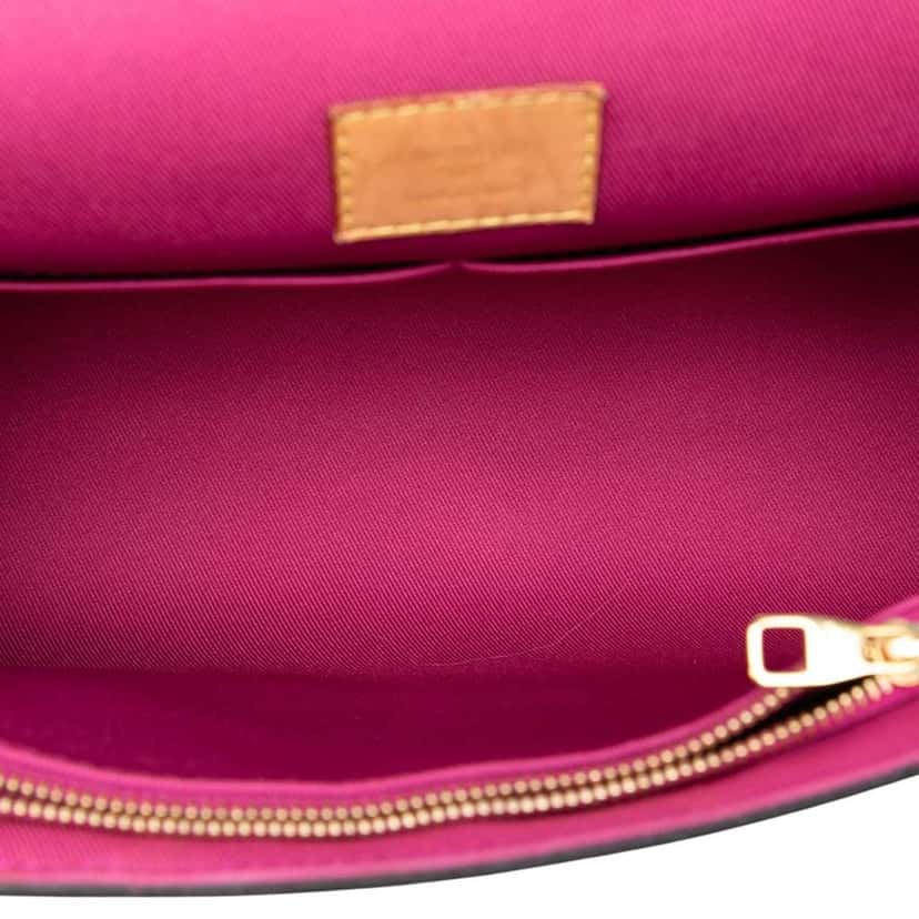 Louis Vuitton Monogram Cluny BB Brown Good condition - Model View