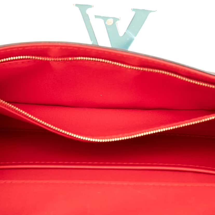 Louis Vuitton Vernis Louise Clutch Red Leather Good condition - Model View