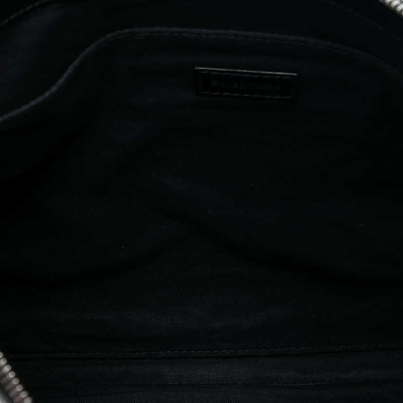 Balenciaga Canvas Navy Clip M Brown Canvas Very good condition - Model View
