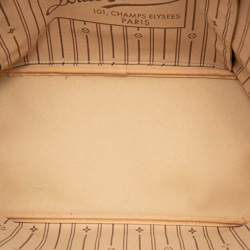 Louis Vuitton Monogram Neverfull MM Brown Very good condition - Model View