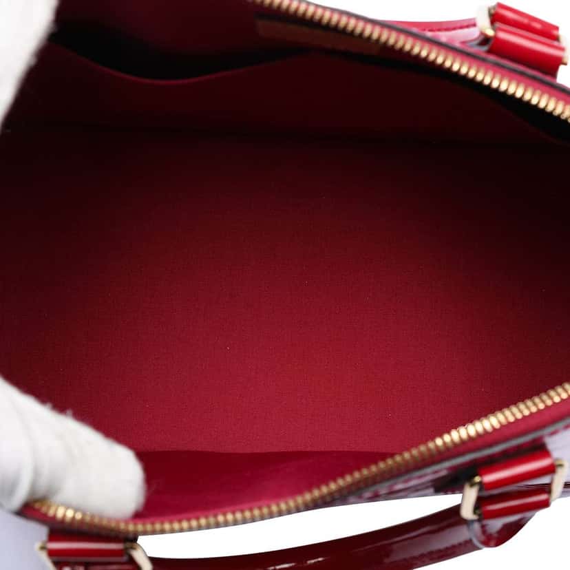 Louis Vuitton Monogram Vernis Alma PM Red Leather Good condition - Model View