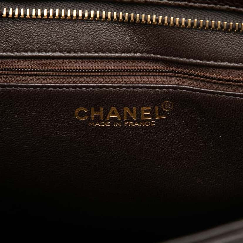 Chanel Caviar Medallion Tote Brown Leather Good condition - Box View