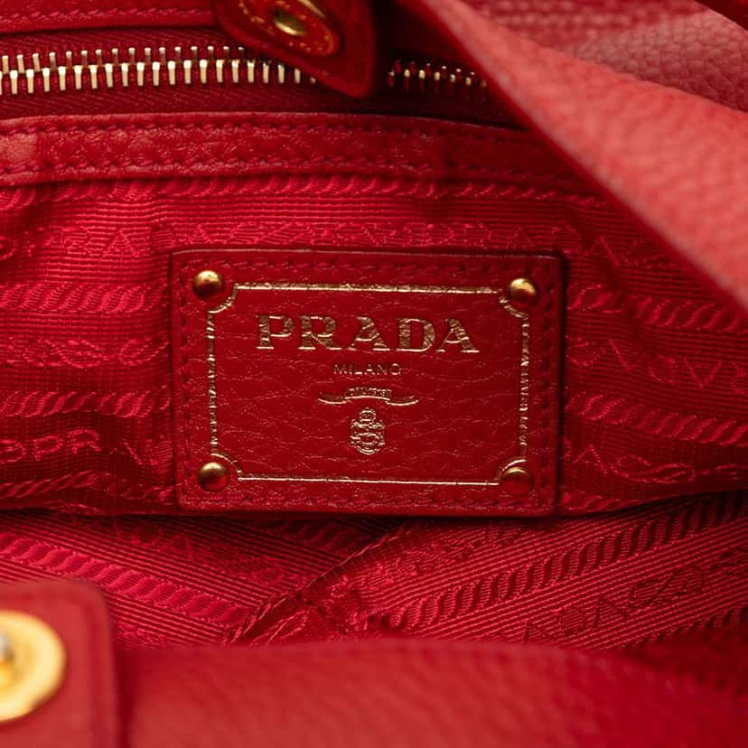 Prada Vitello Daino Hobo Bag Red Leather Very good condition - Box View