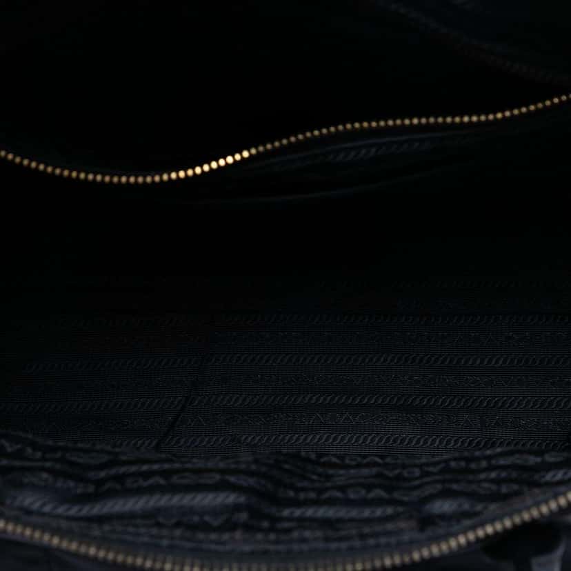 Prada Saffiano Trimmed Tessuto Satchel Blue Good condition - Model View