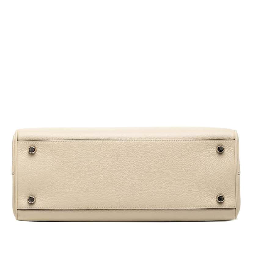 Gucci Small Grained Calfskin Zumi Top Handle Bag White Leather Very good condition - Inside View