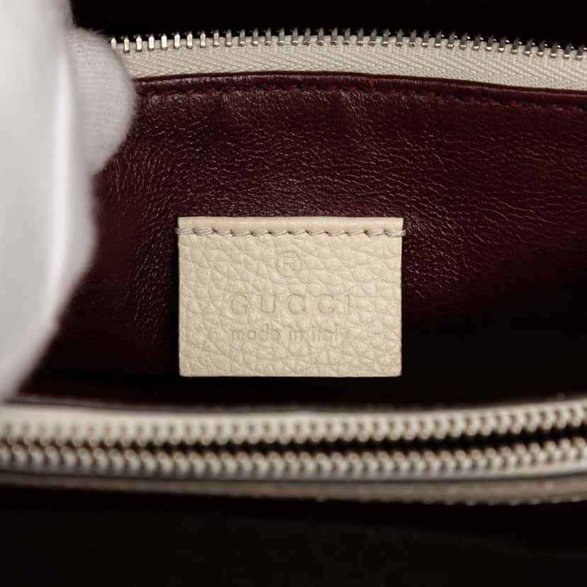 Gucci Small Grained Calfskin Zumi Top Handle Bag White Leather Very good condition - Box View