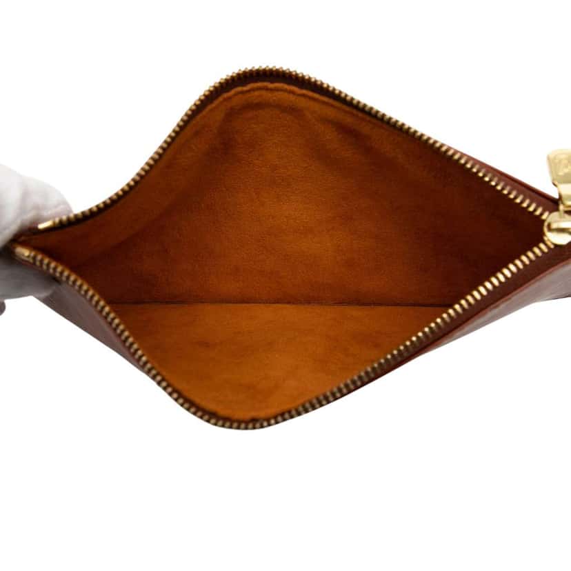 Louis Vuitton Epi Sac D Epaule Pouch Brown Leather Very good condition - Model View