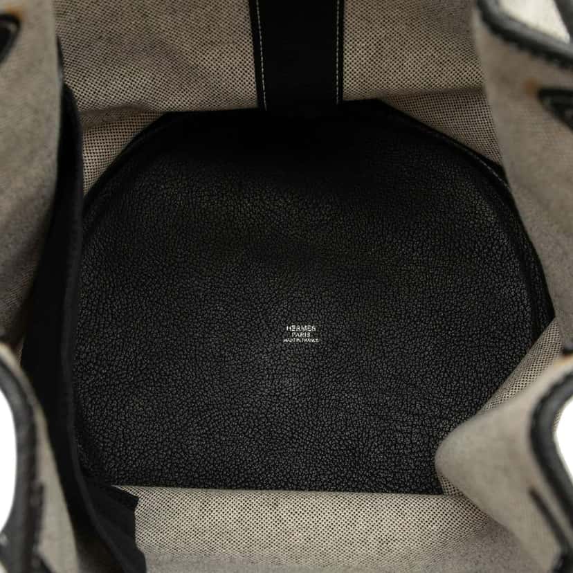 Hermès Toile Negonda Recif MM Backpack Grey Canvas Good condition - Model View