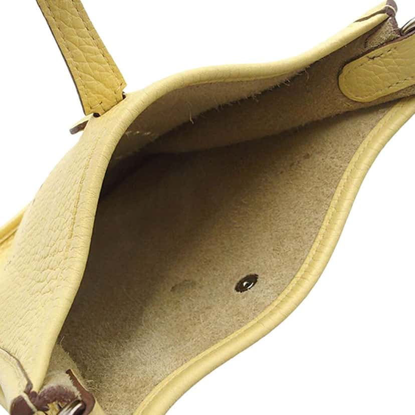 Hermès Clemence Evelyne TPM Yellow Leather Good condition - Model View
