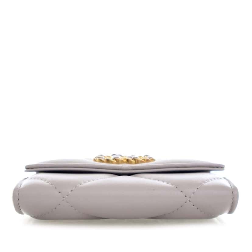 Chanel Quilted Lambskin 19 Flap Coin Purse With Chain Grey Leather Very good condition - Inside View