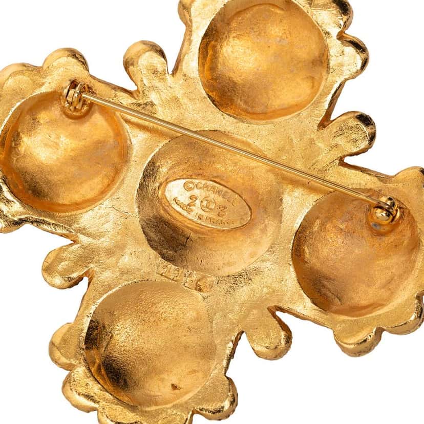 Chanel Gold Plated Lion Logo Cross Brooch Gold Metal Good condition - Inside View