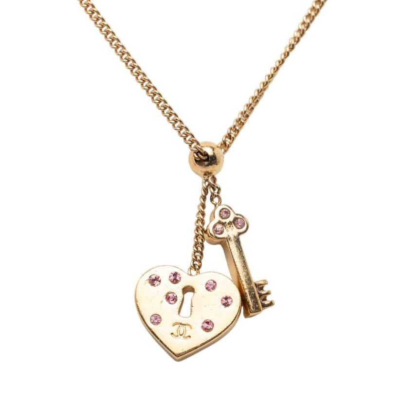 Chanel Gold Plated Heart Lock And Key Pendant Necklace Gold Metal Good condition - Inside View