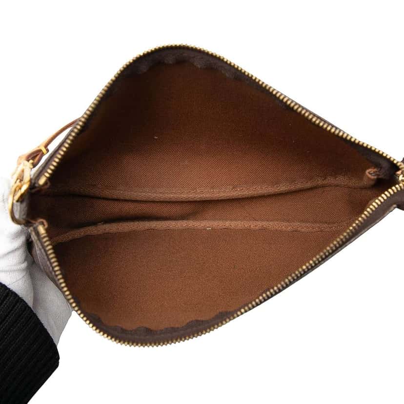 Louis Vuitton Monogram Pochette Accessoires Brown Fair condition - Model View