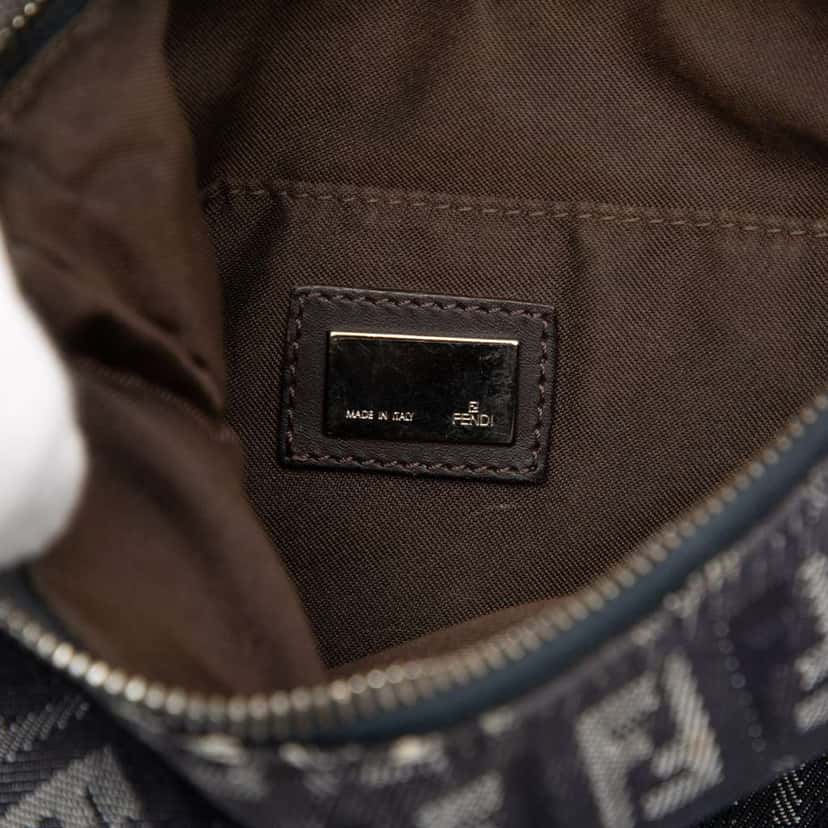 Fendi Zucchino Denim Oyster Shoulder Bag Blue Denim Good condition - Box View