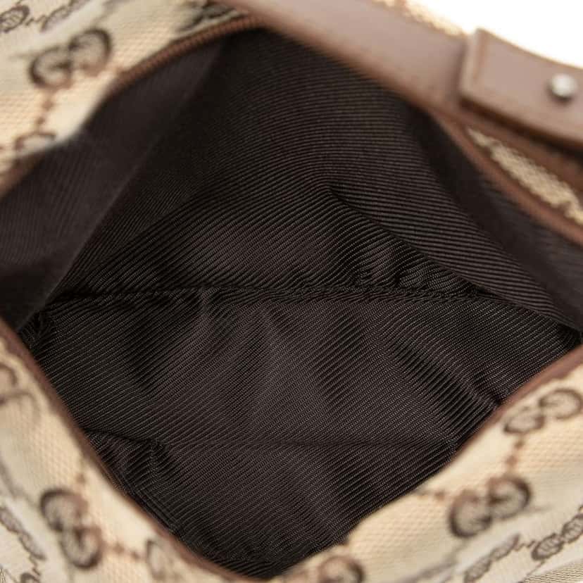 Gucci GG Canvas Handbag Brown Canvas Good condition - Model View