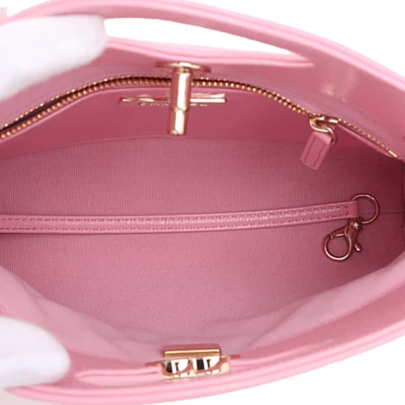 Chanel Mini Shiny Lambskin 31 Shopping Bag Pink Leather Good condition - Inside View