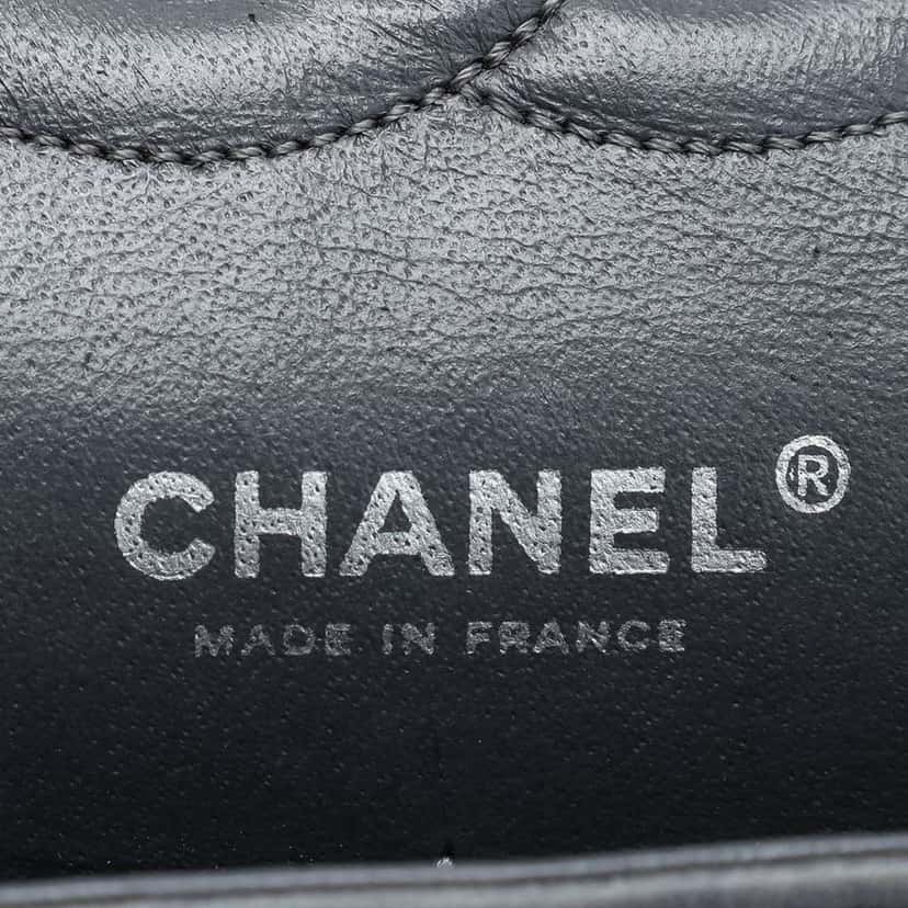 Chanel Medium Classic Suede Double Flap Grey Leather Very good condition - Box View