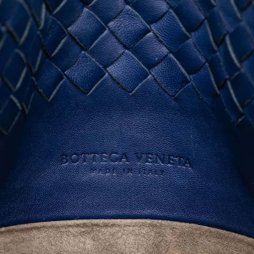 Bottega Veneta Nappa Intrecciato Belt Strap Tote Blue Leather Good condition - Box View