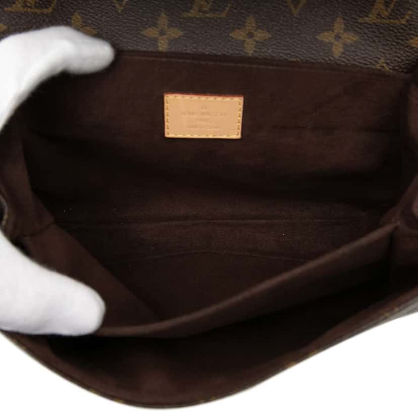 Louis Vuitton Monogram Pochette Metis Brown Very good condition - Model View