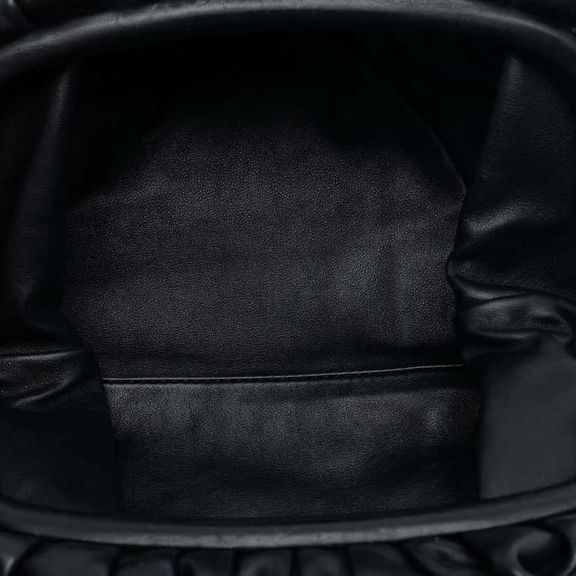 Bottega Veneta Lambskin The Pouch Black Leather Very good condition - Model View