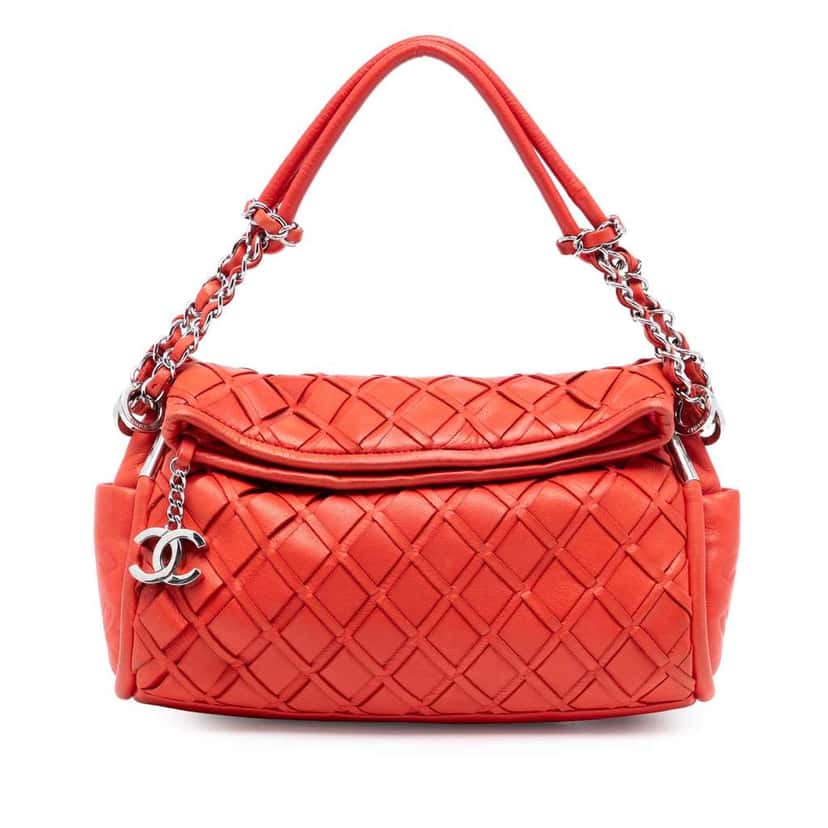 Chanel Medium Lambskin Sombrero Ultimate Soft Hobo Bag Orange Leather Very good condition - Front View