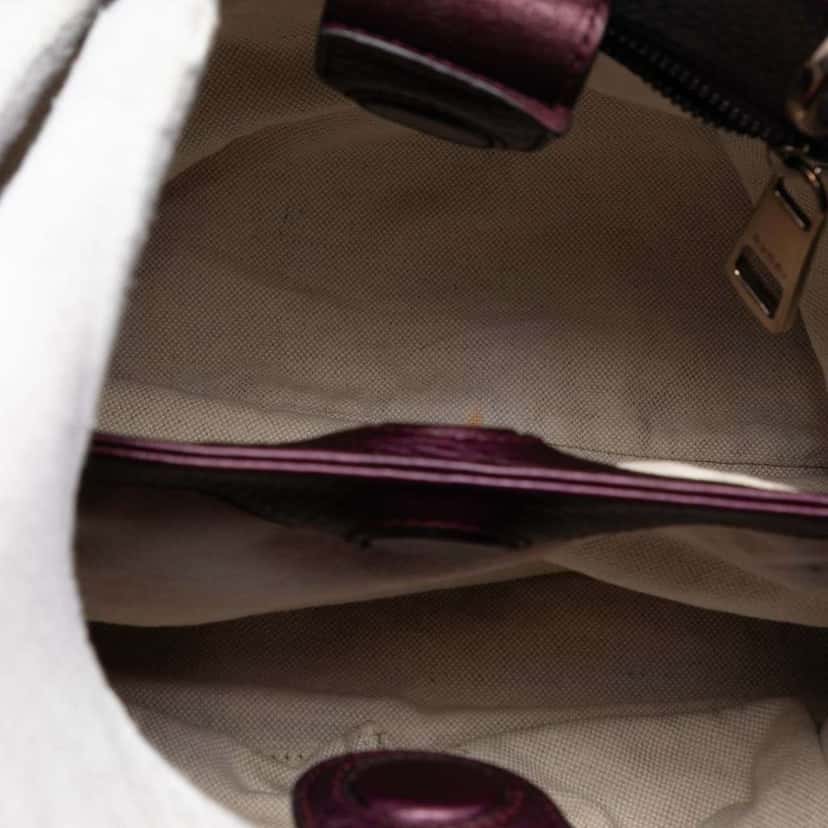 Gucci Small Metallic Calfskin Bamboo Shopper Satchel Purple Leather Very good condition - Model View