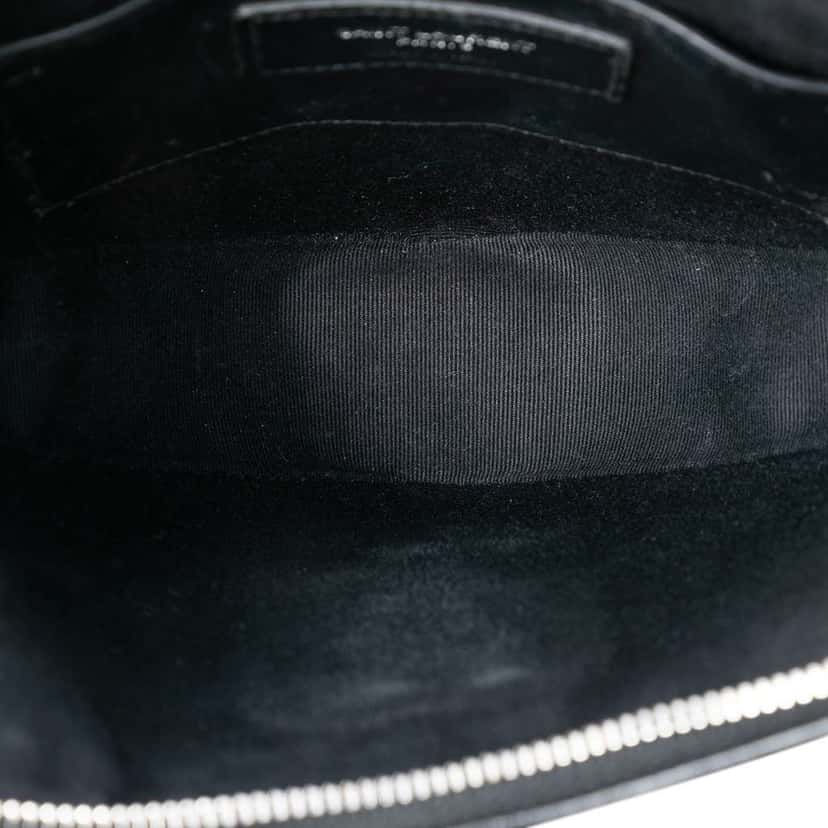 Saint Laurent Studded Calfskin Sac Coeur Heart Tassel Crossbody Black Leather Very good condition - Model View