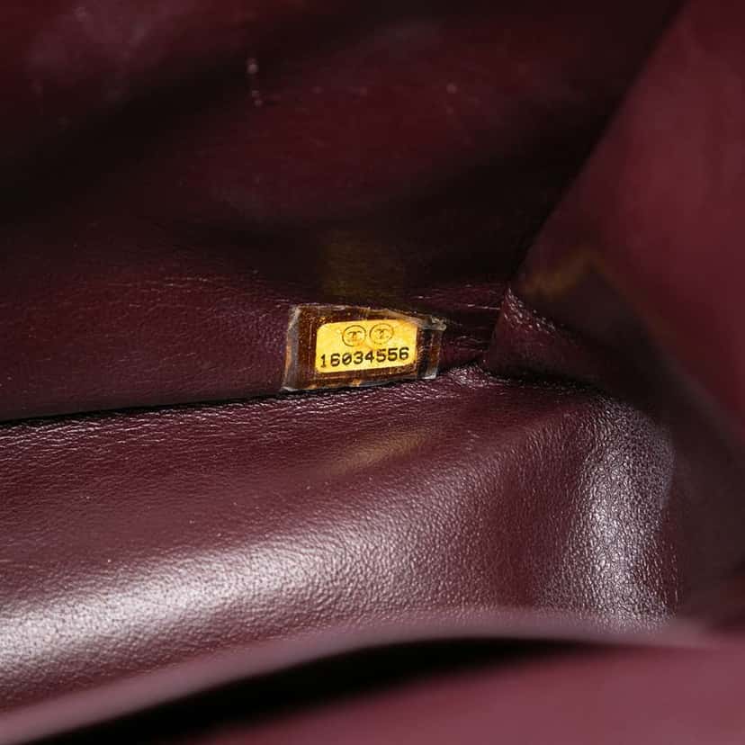 Chanel Maxi Classic Caviar Double Flap Black Leather Very good condition - Box View