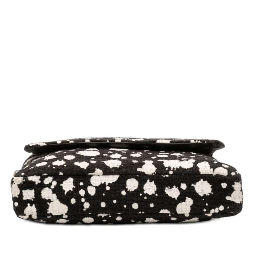 Chanel CC Tweed Paint Splatter Flap Black Tweed Very good condition - Inside View