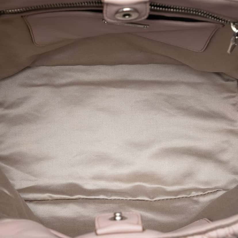 Miu Miu Matelasse Nappa Crystal Satchel Pink Leather Very good condition - Model View