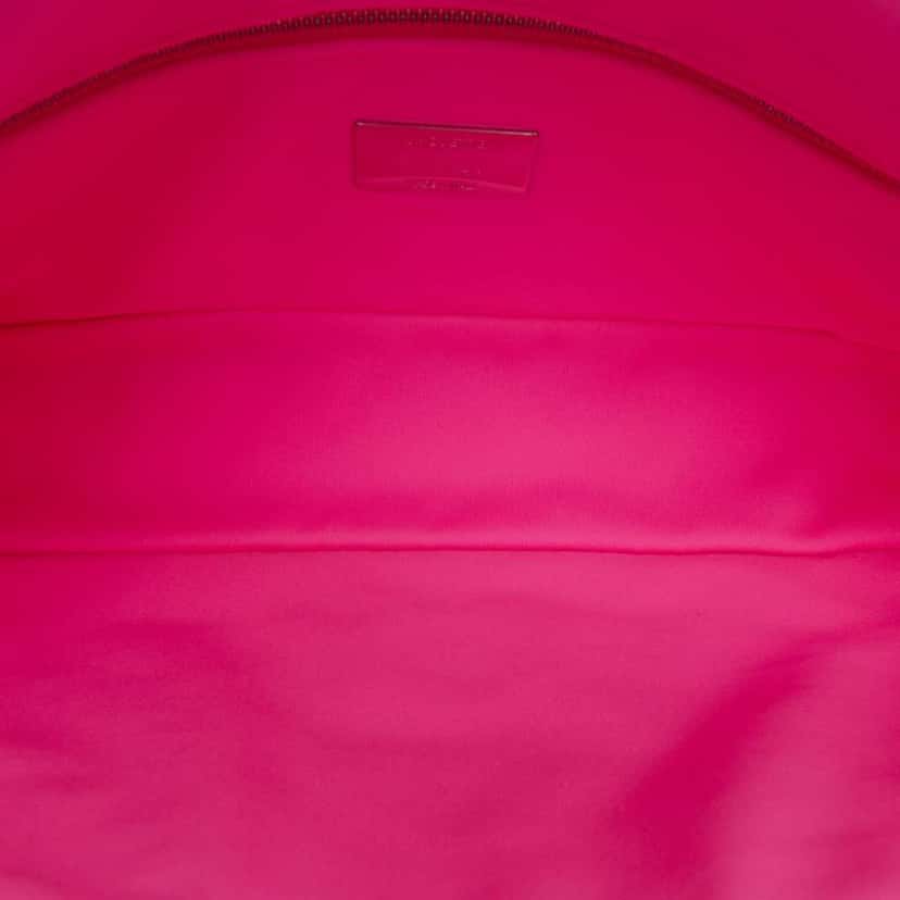 Fendi Medium Embossed Lycra Baguette Satchel Pink Polyester Very good condition - Model View